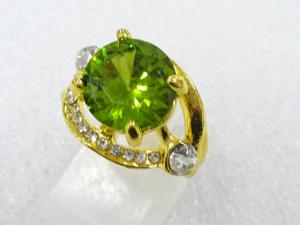 色石　指輪(10号)